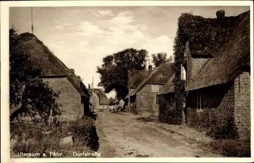 Ak Utersum Insel Föhr Nordfriesland, Dorfstraße