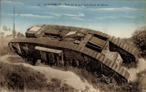 Ak La Pompelle, Panzer am Rande der Route de Châlons
