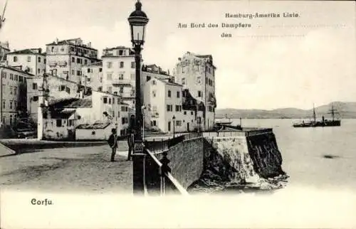 Ak Korfu Griechenland, Straßenpartie, Straßenbeleuchtung, Schiff