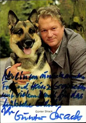 Ak Schauspieler Günter Strack mit Schäferhund, Autogramm