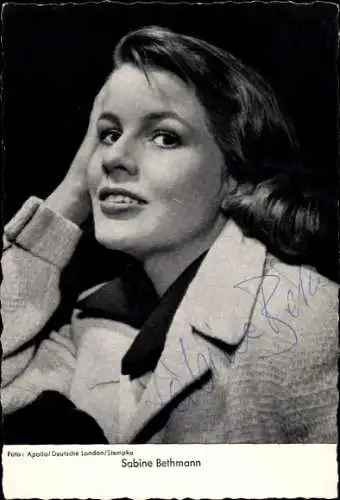 Ak Schauspielerin Sabine Bethmann, Portrait, Autogramm