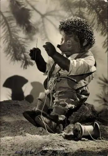 Ak Mecki der Igel, Strohwitwer, Beim Nadeleinfädeln, Faden