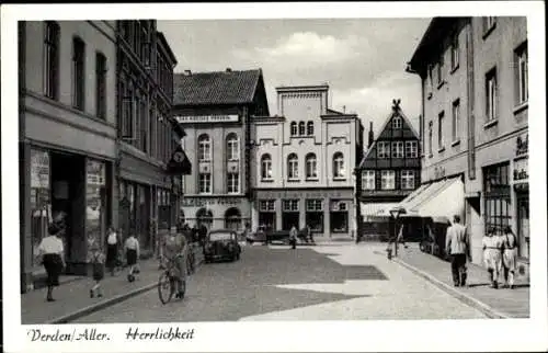 Ak Verden an der Aller, Herrlichkeit, Geschäftsstraße, Passanten