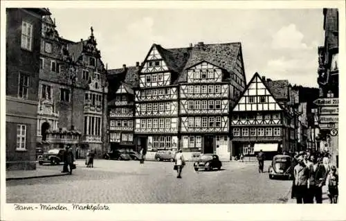 Ak Hann. Münden in Niedersachsen, Blick auf den Marktplatz, Fachwerkhäuser