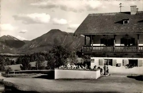 Ak Bad Wiessee in Oberbayern, Berggasthof Sonnenbichl, Blick zum Wallberg