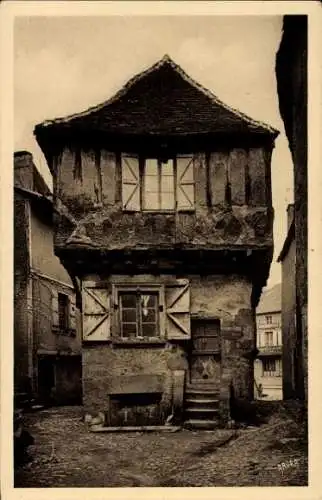 Ak Saint Céré Lot, Rue Paramelle, Haus aus dem 15. Jahrhundert