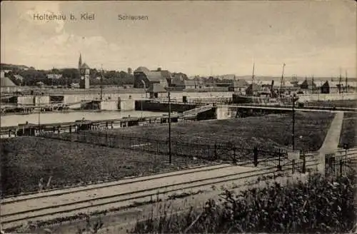 Ak Holtenau Kiel, Schleusen, Schiff