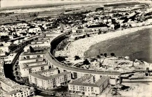Ak Royan Charente Maritime, Luftaufnahme, Strand
