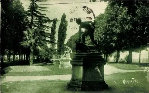 Ak Niort Deux Sèvres, Jardin de la Breche, Statuen