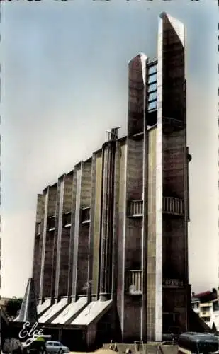 Ak Royan Charente Maritime, neue Kirche