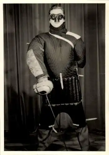 Foto Portrait eines Fechters, Säbel, Kampfsport