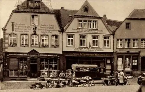 Ak Sankt Wendel Saarland, Häuser mit Bekenntnissprüchen am Domplatz, Marktstände