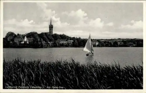 Ak Feldberg in Mecklenburg, Haus-See, Segelboot