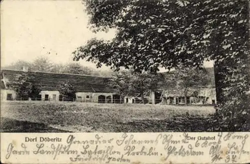 Ak Dallgow Döberitz im Havelland, Der Gutshof im Dorf