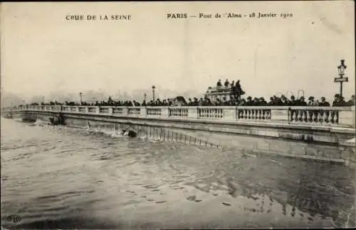 Ak Paris V, Überschwemmung der Seine, Pont de l'Alma, 28. Januar 1910