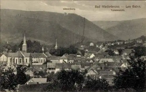 Ak Niederbronn les Bains Bad Niederbronn Elsass Bas Rhin, Totale mit Wasenburg