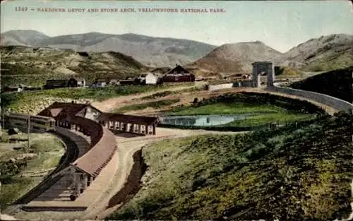 Ak Wyoming USA, Yellowstone National Park, Gardiner Depot, Stone Arch