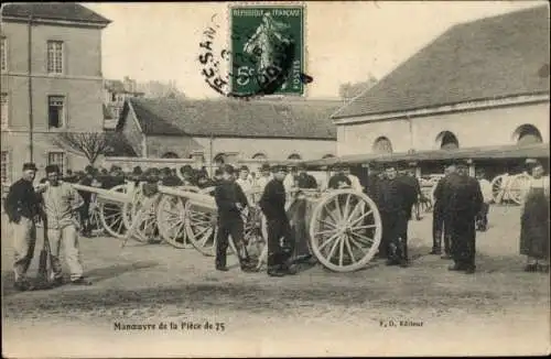 Ak Besançon Doubs, Französische Soldaten, 75mm Kanonen, Feldgeschütze