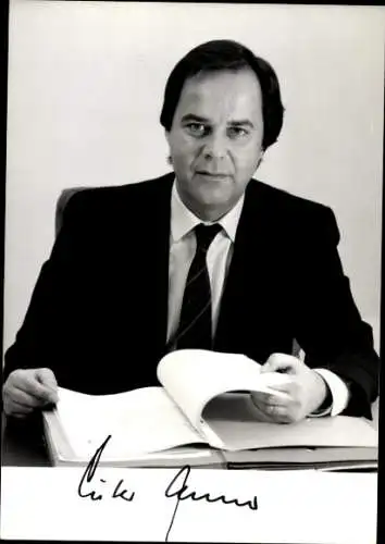 Ak Intendant Prof. Dr. Dieter Stolte, Portrait, Autogramm