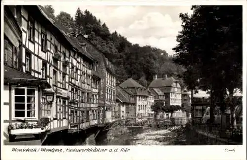 Ak Monschau Montjoie in der Eifel, Fachwerkhäuser a. d. Rur