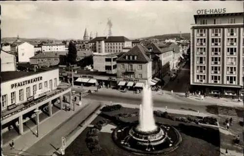 Ak Kaiserslautern in der Pfalz, Fackelrondell, Pfalztheater, Ote Haus