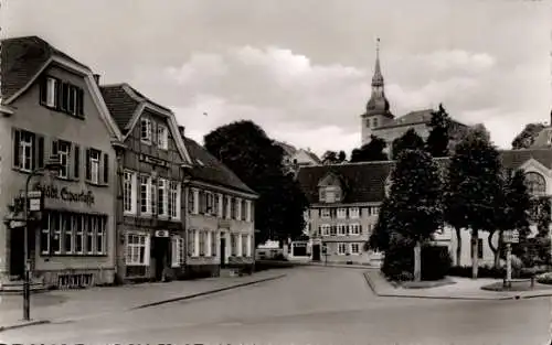 Ak Hückeswagen im Oberbergischen Kreis, Wilhelmsplatz, Sparkasse, Kirche