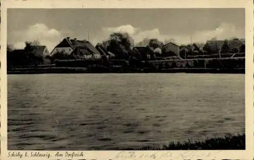 Ak Schuby in Schleswig Holstein, Teilansicht, Dorfteich