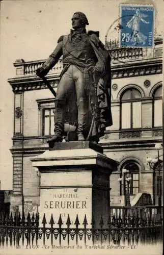Ak Laon Aisne, Monument Marechal Serurier