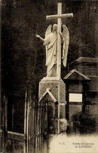 Ak Lourdes Hautes Pyrénées, Entree du Calvaire