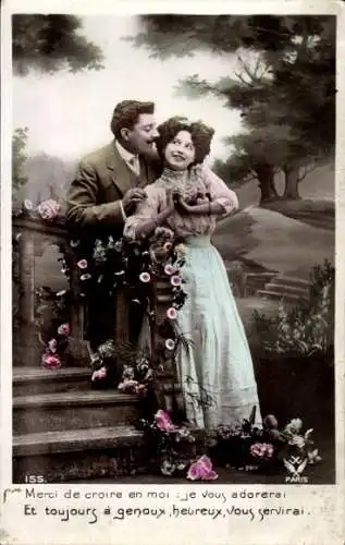 Ak Liebespaar im Garten, Treppen, Blumen