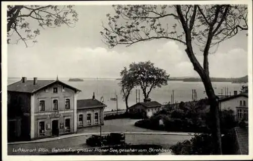 Ak Plön am Holsteiner See, Bahnhof und großer Plöner See vom Strohberg aus gesehen