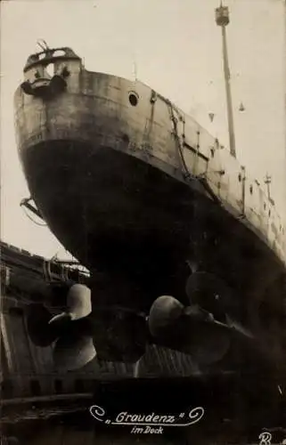 Foto Ak Deutsches Kriegsschiff, Graudenz im Dock