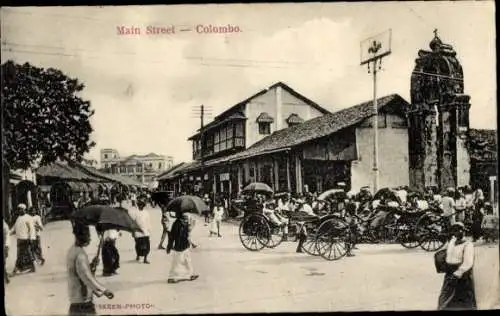 Ak Sri Lanka Ceylon, Hauptstraße, Rikscha Fahrer