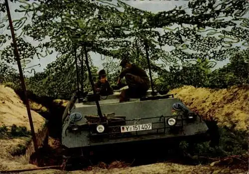 Ak Deutsche Bundeswehr, Schützenpanzer HS 30, Y 151407, Tarnnetz