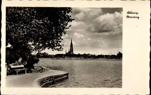 Ak Schleswig an der Schlei, Strandweg, Kirche, Ruhebank