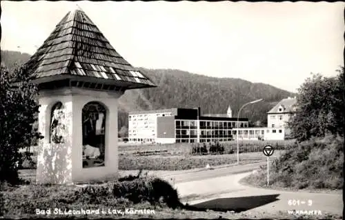 Ak Bad St. Leonhard im Lavanttal Kärnten, Straßenpartie, Dechantkapelle