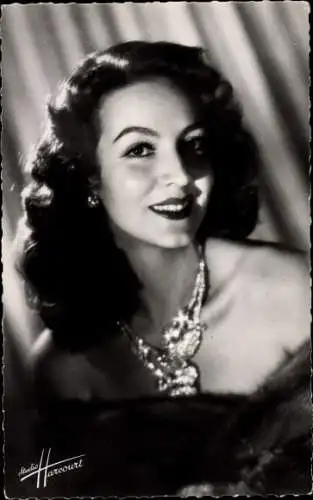 Ak Schauspielerin Maria Felix, Portrait, Halskette