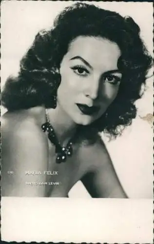 Ak Schauspielerin Maria Felix, Portrait