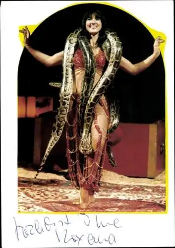 Ak Schauspielerin Roxana, Portrait, Autogramm, Orientalische Tänzerin mit Schlangen