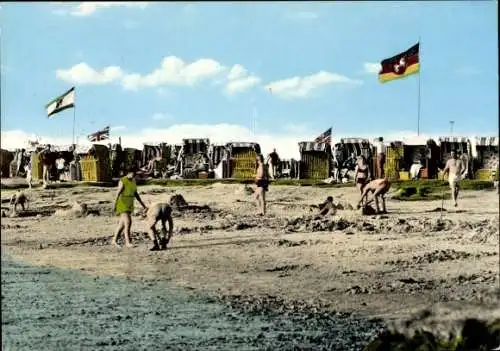 Ak Nordseebad Wremen Wurster Nordseeküste, Strand, Badegäste, Strandkörbe, Fahnen