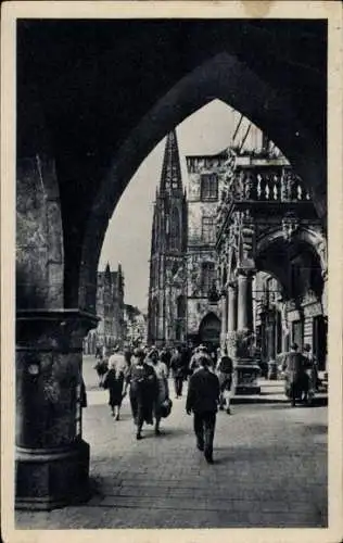 Ak Münster in Westfalen, Lamberti-Kirche, Durchblick vom Rathaus