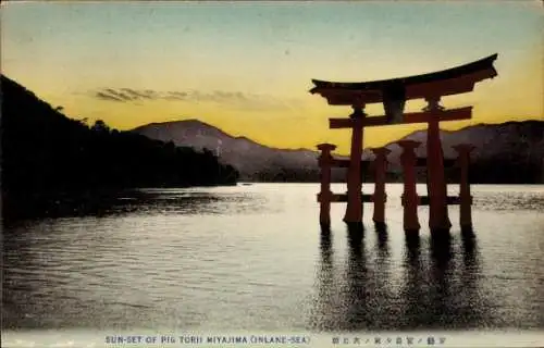Ak Insel Miyajima Hatsukaichi Präfektur Hiroshima Japan, Sunset, Itsukushima Shrine