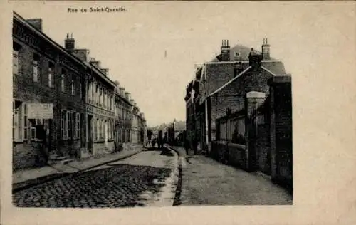 Ak Saint Quentin Aisne, Straßenpartie