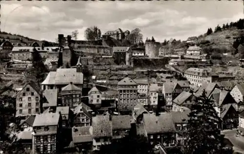 Ak Monschau Montjoie in der Eifel, Teilansicht, Burg