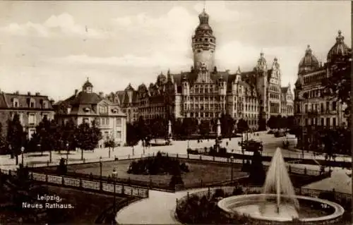 Ak Leipzig in Sachsen, Neues Rathaus, Fontäne