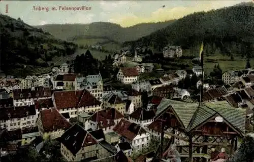 Ak Triberg im Schwarzwald, Luftbild vom Ort mit Felsenpavillon