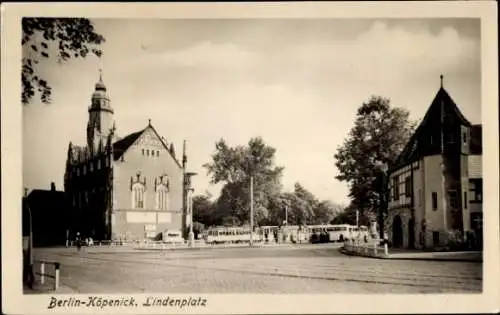 Ak Berlin Köpenick, Lindenplatz, Busstation