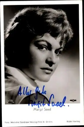 Ak Schauspielerin Margit Saad, Portrait, Schulterblick, Schwedenmädel, Autogramm