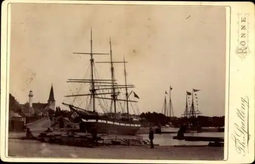 Kabinett Foto Dänemark, Hafenpartie, Segelschiffe, Leutchtturm