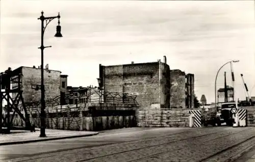 Ak Berlin Mitte, Heinrich Heine Straße, Prinzenstraße, Durchgang durch die Mauer